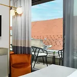 Emerald Hotel By Continental Group
