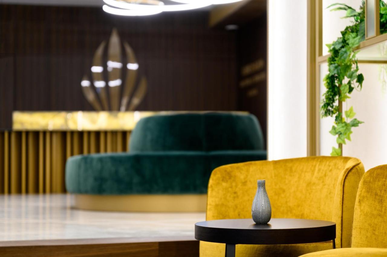 Hotel Emerald By Continental Group
