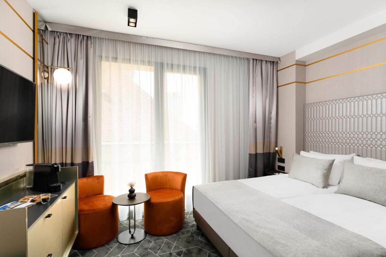 Emerald By Continental Group Hotel