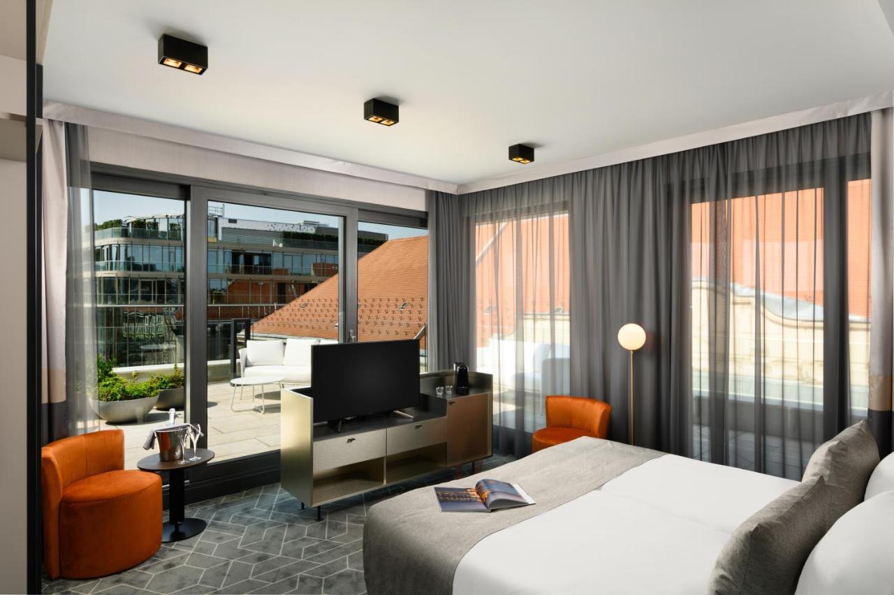 Emerald By Continental Group Hotel